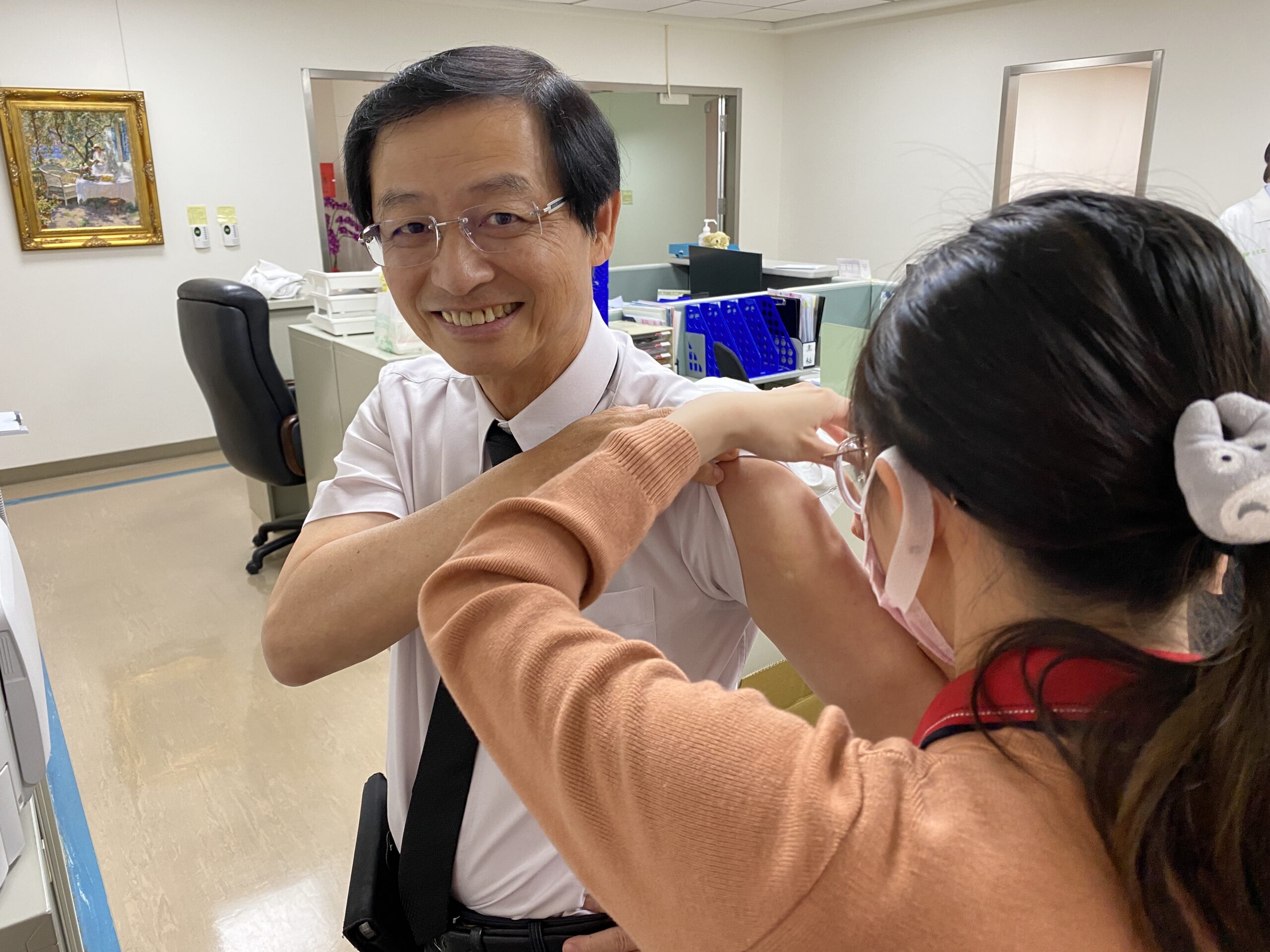 南市各醫療院所院長率先接種疫苗 推獎勵措施　齊心共築防疫防線 | 索引新聞 INDEX News