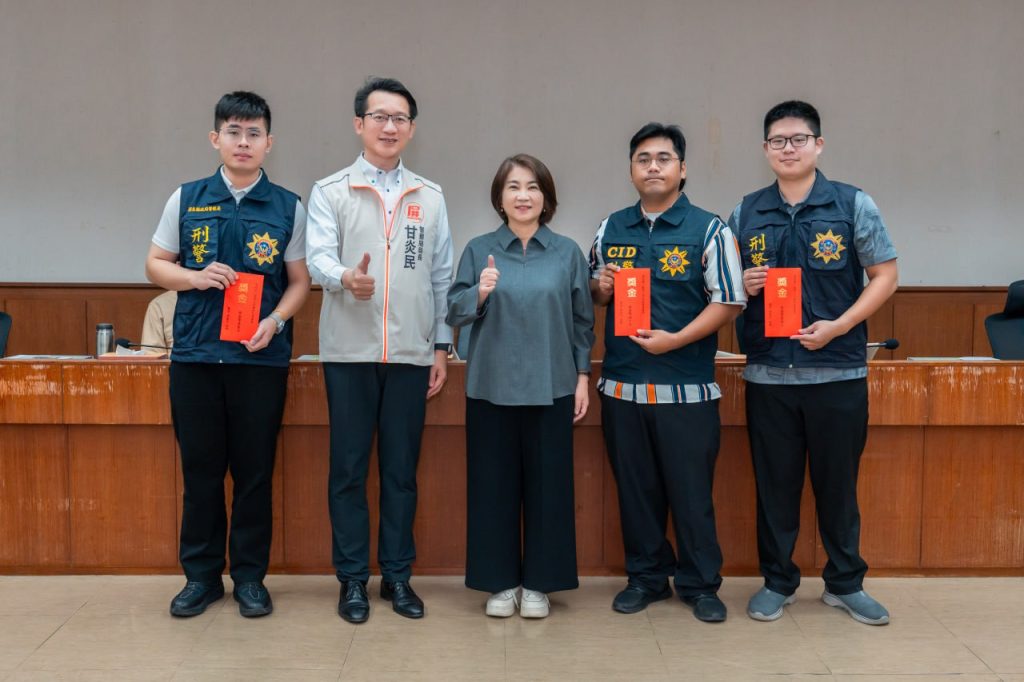 S__466559138 - 報新聞 Mega News